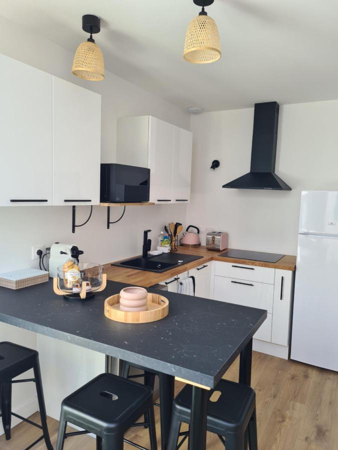 Location La Rebelle - La Rochelle B Apartment Екстериор снимка
