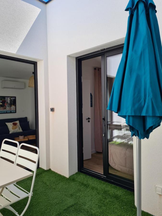 Location La Rebelle - La Rochelle B Apartment Екстериор снимка