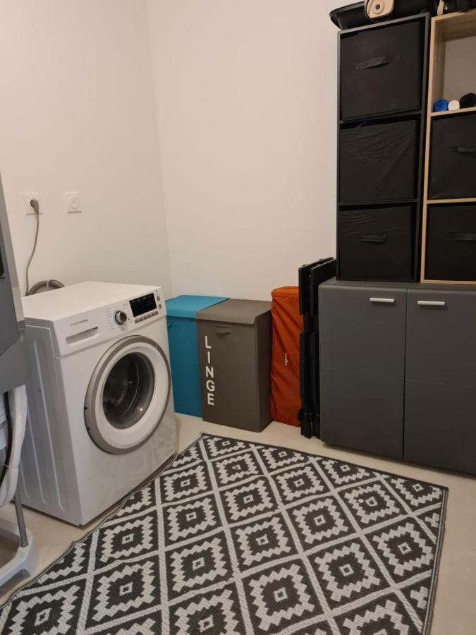 Location La Rebelle - La Rochelle B Apartment Екстериор снимка